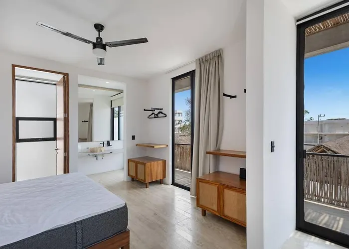 Lux Toh Villa, Rooftop Pool, Wifi, Transport