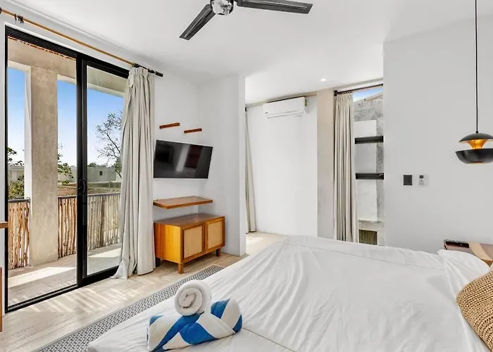 Lux Toh Villa, Rooftop Pool, Wifi, Transport Apartamento