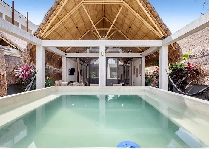 Lux Toh Villa, Rooftop Pool, Wifi, Transport Apartamento *