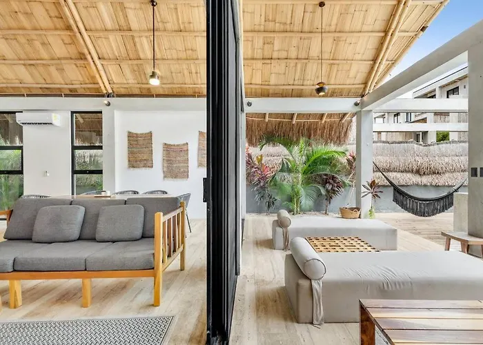Lux Toh Villa, Rooftop Pool, Wifi, Transport